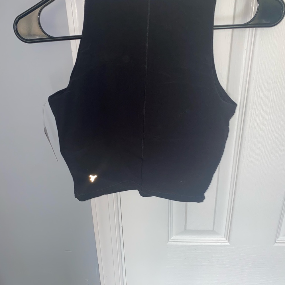 Crop top - Picture 2 of 3